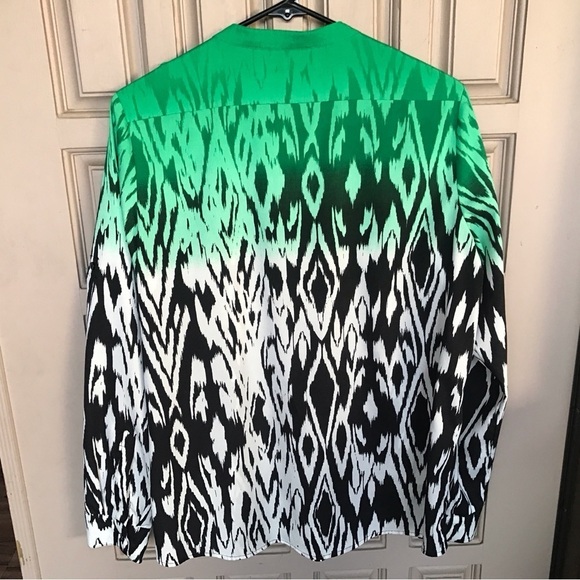 Calvin Klein Blouse SzM Graphic Gradient Print No Collar Button Down Long Sleeve - Picture 3 of 7